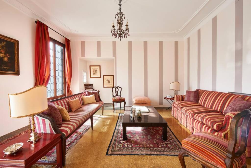 Appartement Ca' Fenice, Charming In San Marco, Sleep 7 Venise